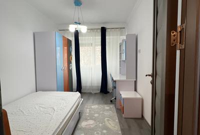 Apartament recent renovat, 3 camere decomandate, etaj 2 din 4, Piata Centrala - 3