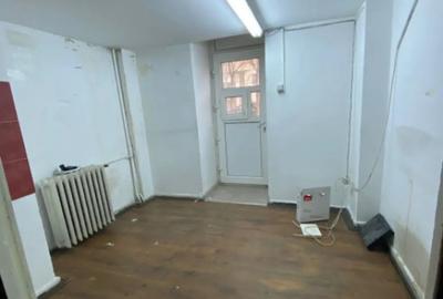 Spațiu comercial, de 50 mp, în Central - 2
