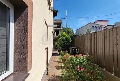 Casă individuală cu 8 camere cu Canalizare în Vitan - 21