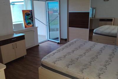 Casă cu 4 camere cu Teren 290 Mp în Central - 2