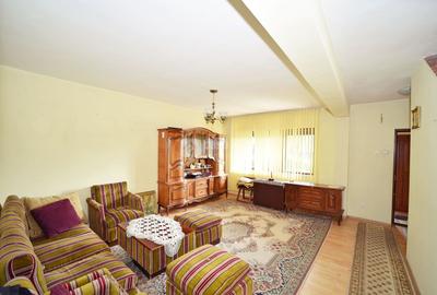 Centru, locuinta spatioasa D+P+E, disponibilitate imediata - 3