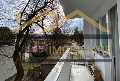 Apartament cu 3 camere semidecomandat în Central - 4