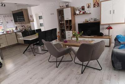 Casă cu 4 camere cu Teren 117 Mp în Florești - 1