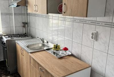 Apartament cu 2 camere decomandat în Lipovei