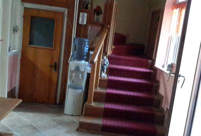 De vanzare proprietate cu 3 case De vanzare proprietate cu 3 case - 9