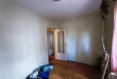 Apartament cu 4 camere circular în 1848