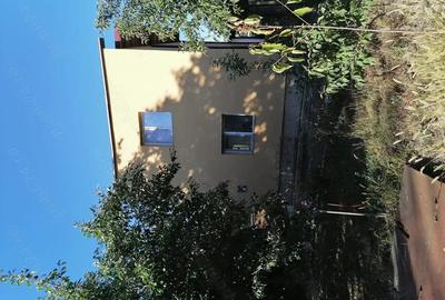 Casă cu Teren 1650 Mp în Central - 2