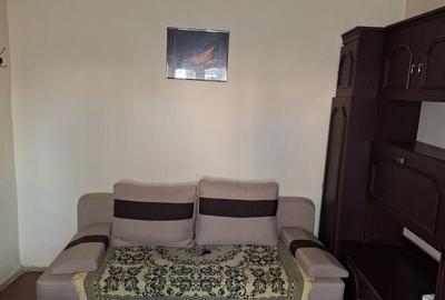 Garsonieră semidecomandată în Micro 1