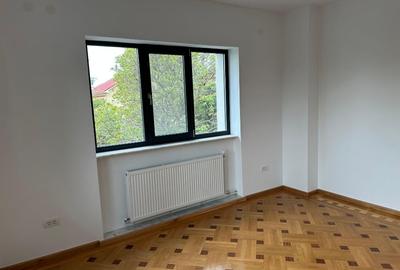 Casă individuală cu 5 camere cu Canalizare în Drumul Taberei - 9