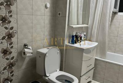 Apartament de 3 camere, decomandat, 70 mp., zona Lama - 10