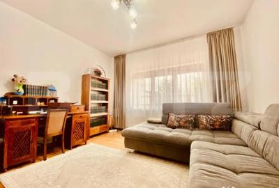 Casă cu 7 camere cu Teren 647 Mp în Cetate - 11