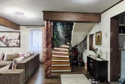 Casă cu Teren 1000 Mp în Central - 2