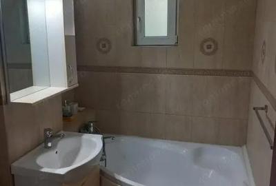 Apartament cu 2 camere decomandat în Rovine - 2