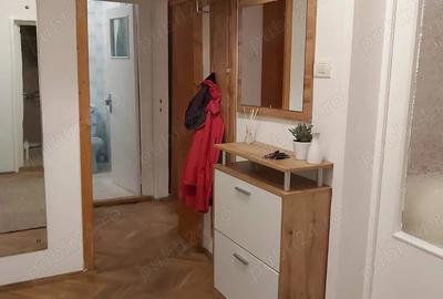 Inchiriez apartament 3 camere decomandat, zona Take Ionescu - 2