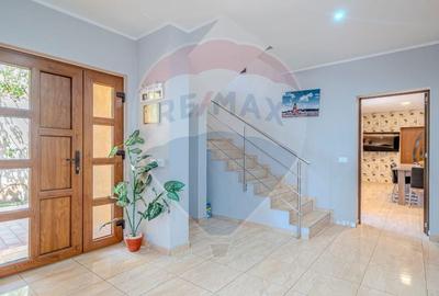 Casă cu 5 camere cu Teren 540 Mp în Feldioara - 9