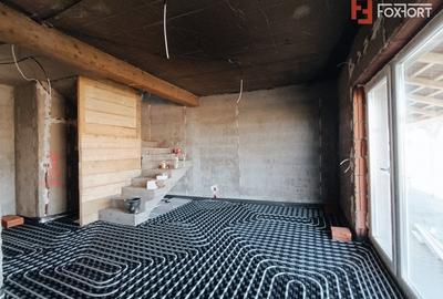 Duplex cu 4 camere cu Teren 300 Mp în Moșnița Veche - 2