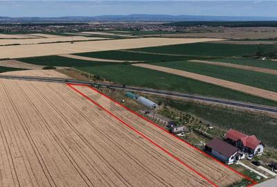 Teren de 2303 mp, în Cheriu - 11