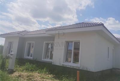 Duplex personalizare  interioara - 4 camere - toate utilitatile Duplex personalizare  interioara - 4 camere - toate utilitatile - 3