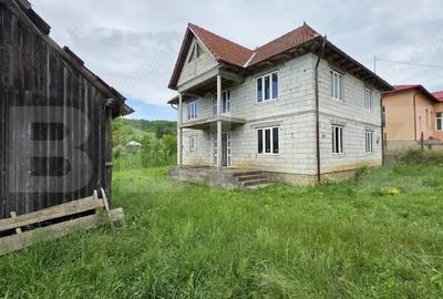 Casa la tara de vanzare, cu 13 ari de teren, la 40 km de Bistri?a - 3