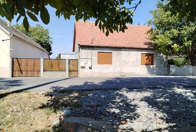 Casă cu 4 camere în Central - 3