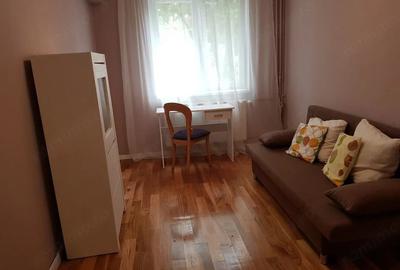 Apartament cu 3 camere semidecomandat în Șagului