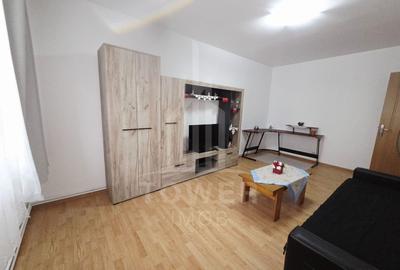 Apartament cu 3 camere decomandat în Vasile Aaron - 3