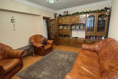 Apartament cu 3 camere decomandat în Micro 18 - 4