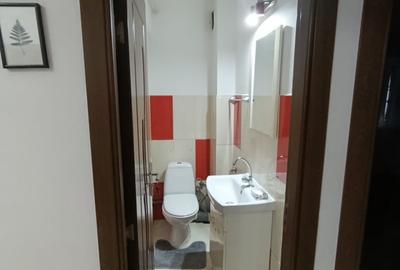 Apartament camere,str.Babadag,etaj 2 - 8