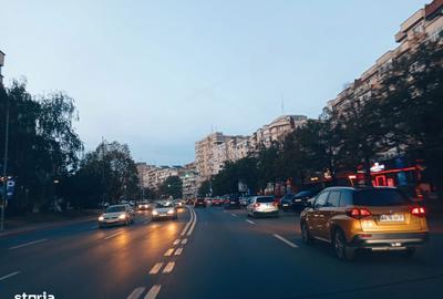 Apartament cu 4 camere decomandat în Ultracentral