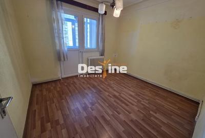 Apartament cu 2 camere decomandat în Mircea cel Bătrân - 1