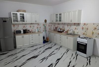 Casă cu 5 camere cu Teren 400 Mp în Central - 11