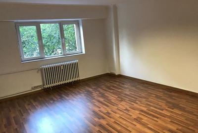 Apartament cu 3 camere decomandat în Unirii - 7