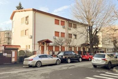 Casă cu 7 camere cu Teren 394 Mp în Vatra Luminoasă - 2