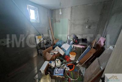 Casă în Periferie - 13