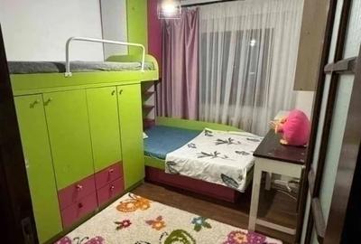 Apartament cu 3 camere decomandat, mobilat în Nicolina - 9