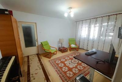 Apartament de 3 camere, etaj 2/4, zona Alexandru cel Bun - 3