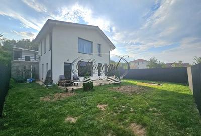 Locuinta retrasa cu teren 500 mp si intimitate, cartier Iris