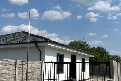 Casă individuală cu 4 camere cu Canalizare în Parța - 5