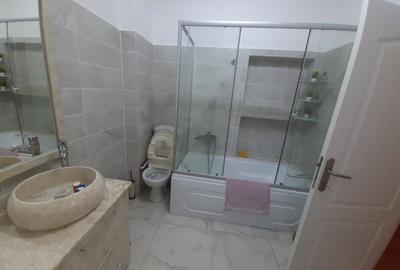 Apartament in vila, curte, Victoriei, Buzesti, mobilat, centrala proprie - 9