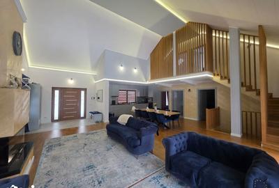 Casă cu 5 camere cu Teren 1800 Mp în Brusturi - 1