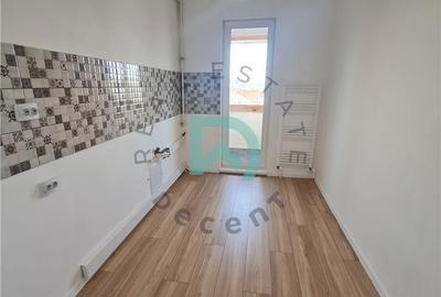 Apartament cu 2 camere decomandat în Florilor - 11