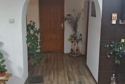 Casă cu 5 camere în Giulești - 51