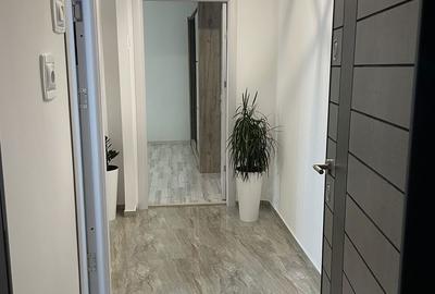 Garsonieră decomandată în Rovine - 2