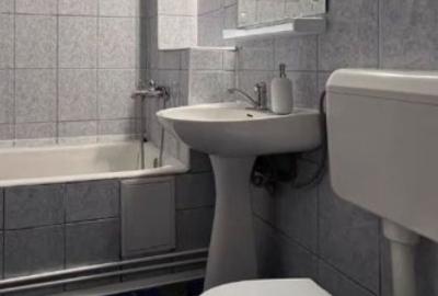 Apartament cu 3 camere decomandat în Centrul Civic - 3