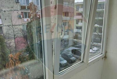 Apartament cu o camera de inchiriat Margeanului etaj 3 - 5