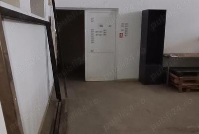 Spațiu comercial, de 42 mp, în Central - 4