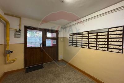 Apartament decomandat 3 camere -centrala proprie  zona Lebada - 16