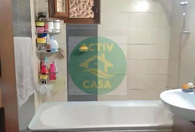 Apartament cu 2 camere decomandat în Roman - 5