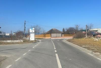 Teren de 1000 mp, în Corbu - 10