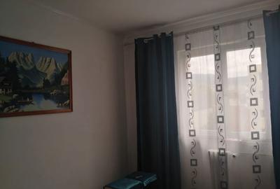 Garsonieră decomandată în Astra - 4